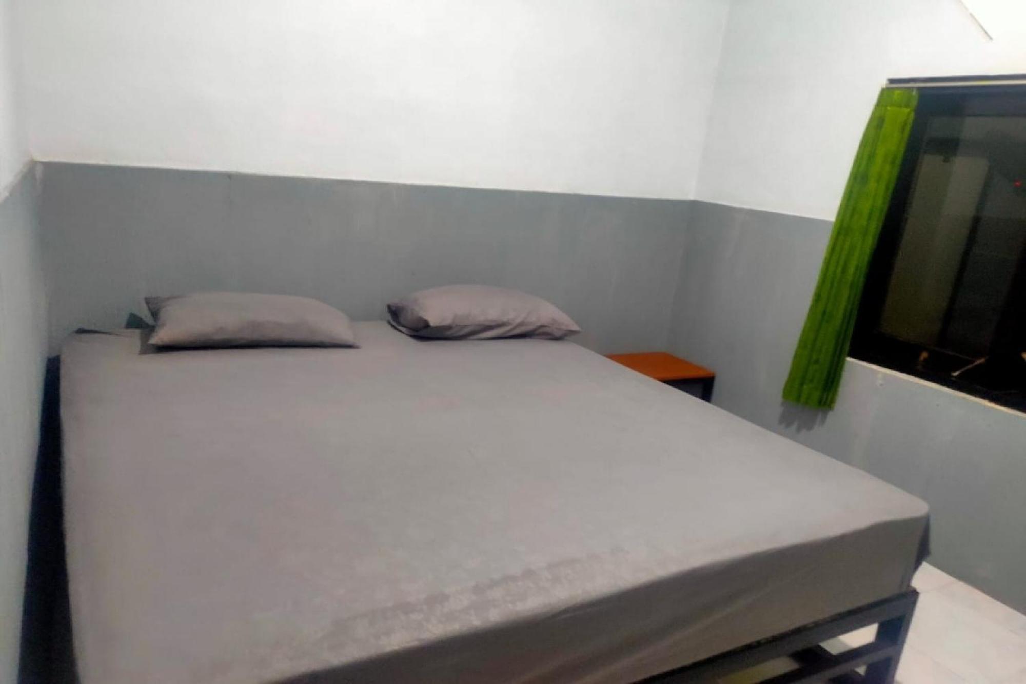 OYO 91179 Hotel Lagalleria Sumenep Esterno foto